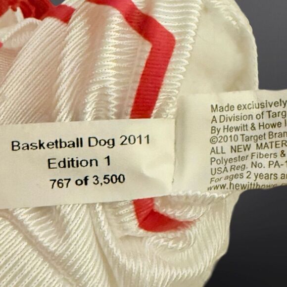 2011 1st Edition 767/3,500 NBA Basketball Target Dog Bullseye Plush Toy - Picture 5 of 8